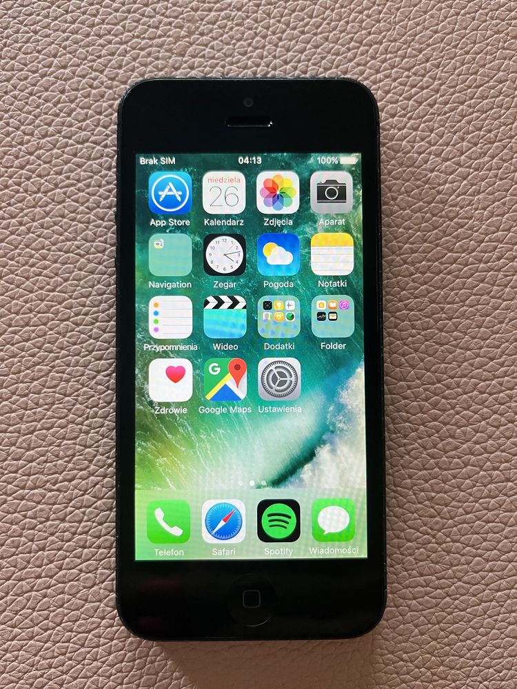 Iphone 5 model A1439, czarno-szary , stan b. Dobry