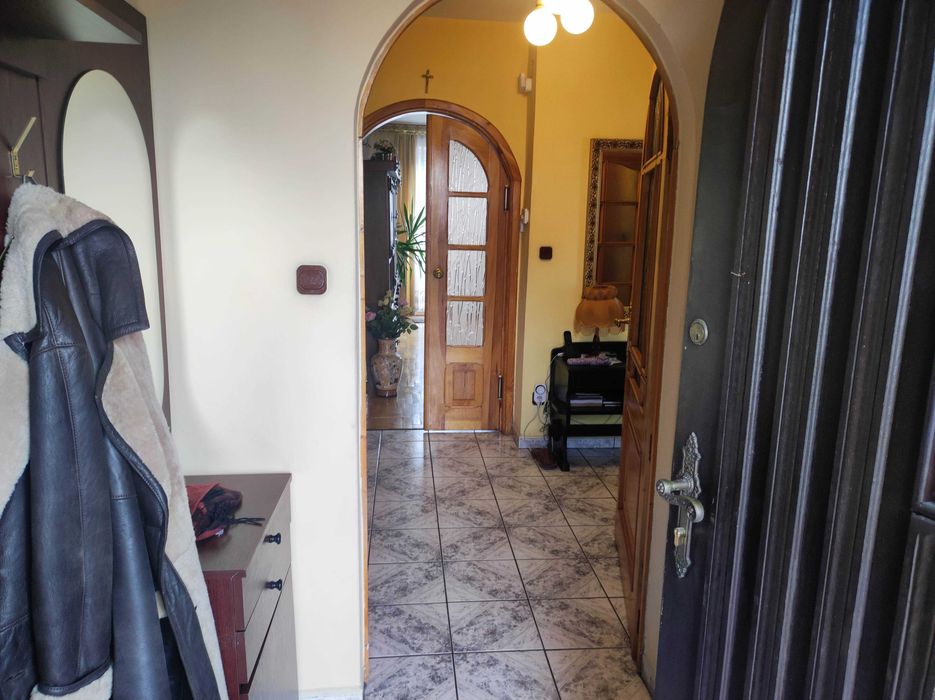 Dom z ogrodem i garażem w Kartuzach, w pobliżu jeziora