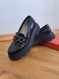 Лофери,взуття для дівчинки