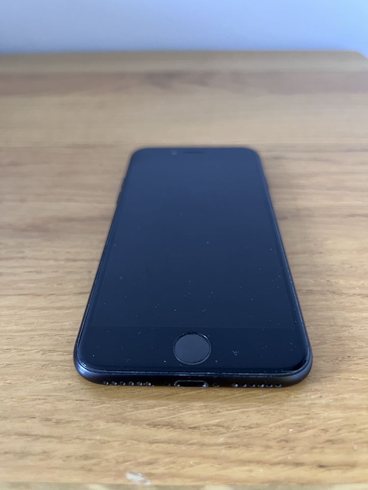 Iphone 7 128 gigabajtów