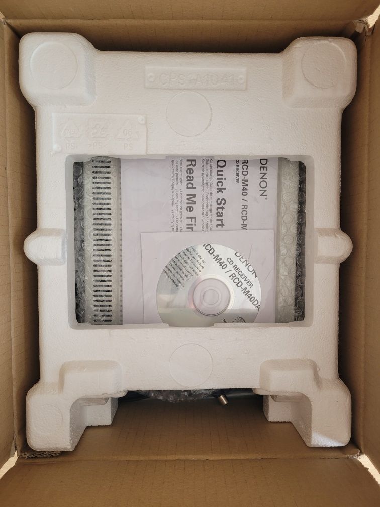 Amplituner z CD Denon RCD-M40