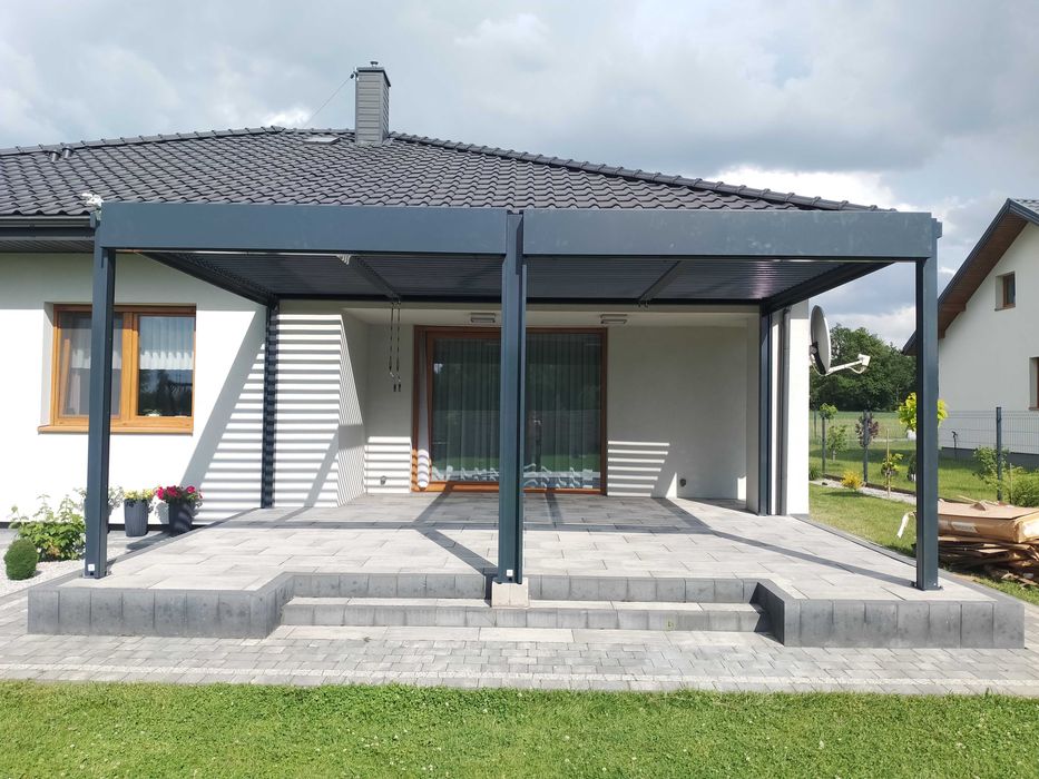 Pergola aluminiowa lamelowa bioklimatyczna altana ogrodowa 4x4 400x400