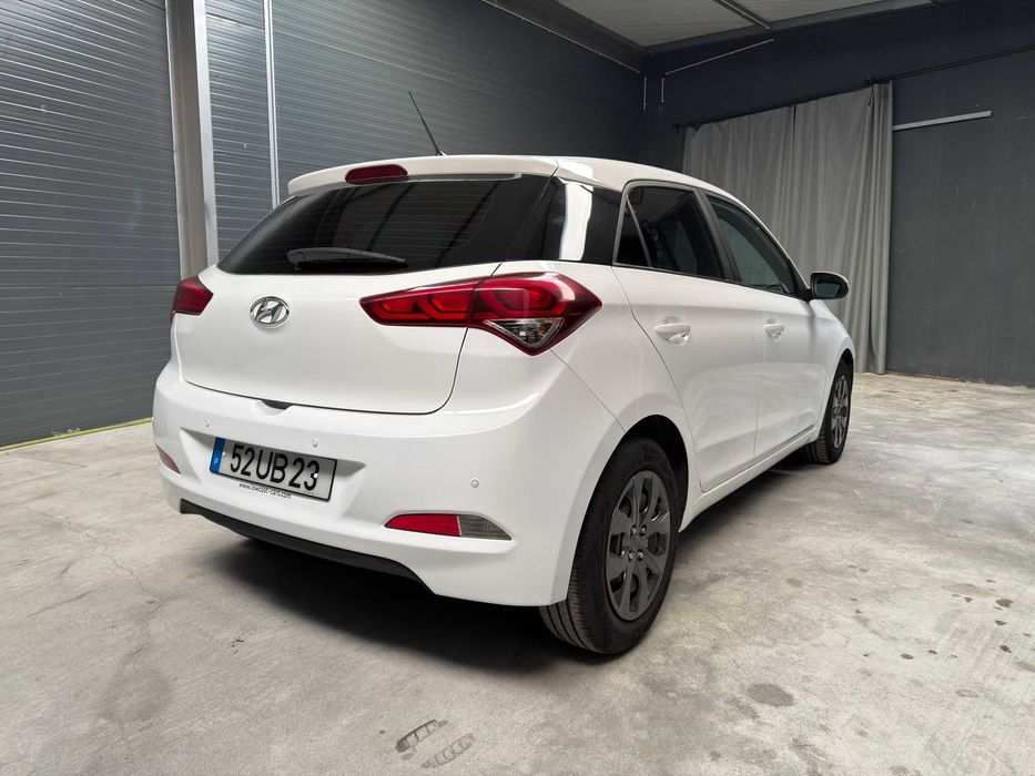 Hyundai i20 Comercial Impecável