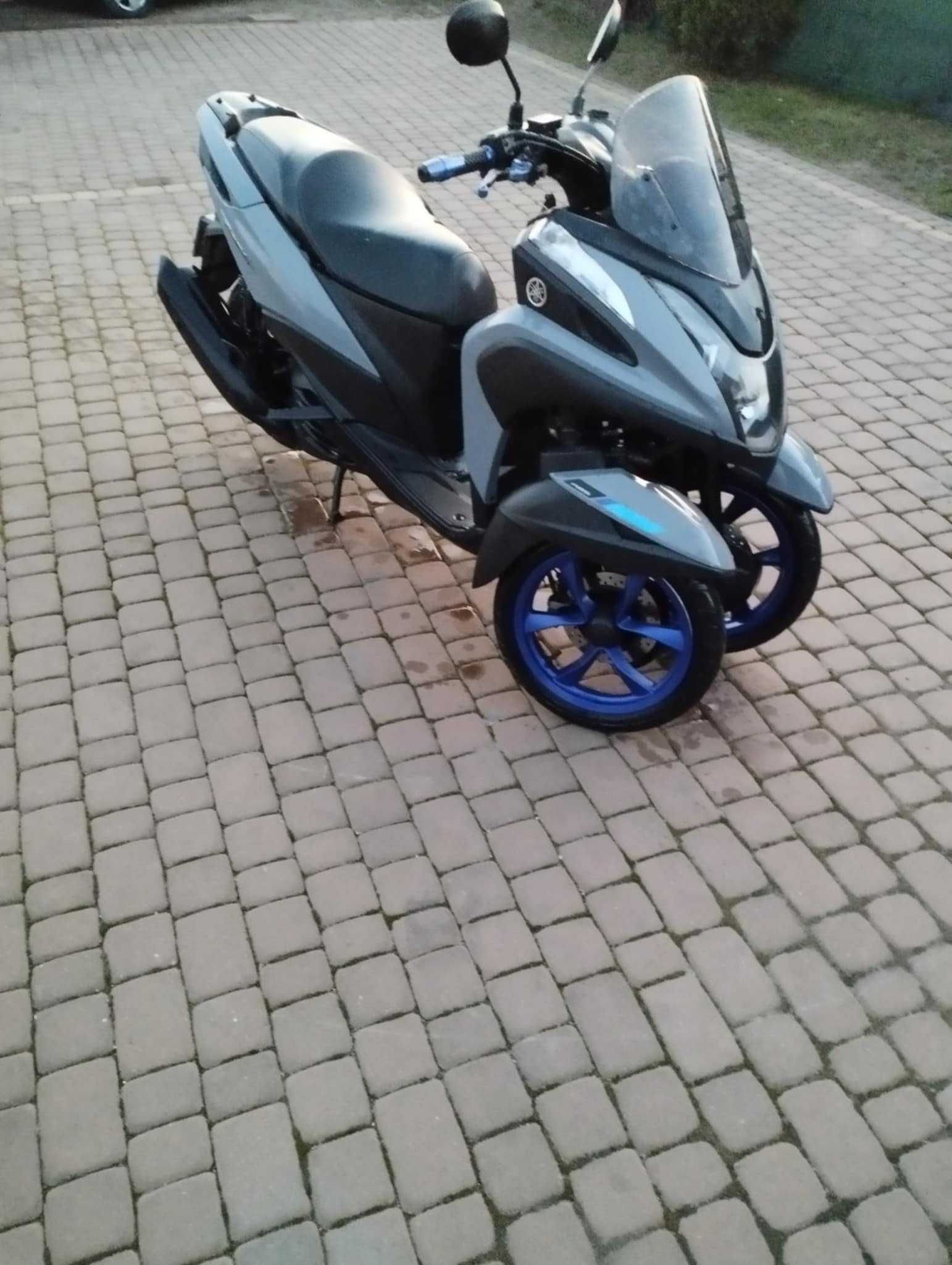 Motor Yamaha Tricity 125 cm