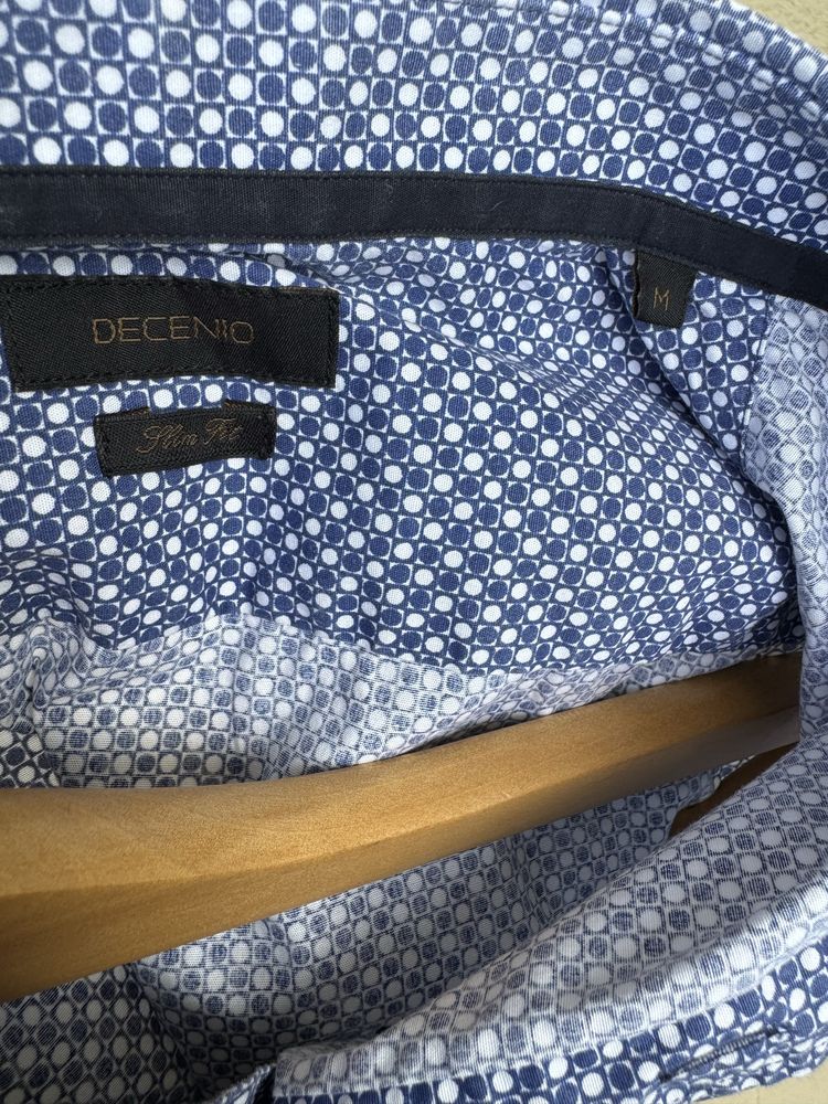 Camisa azul Decenio