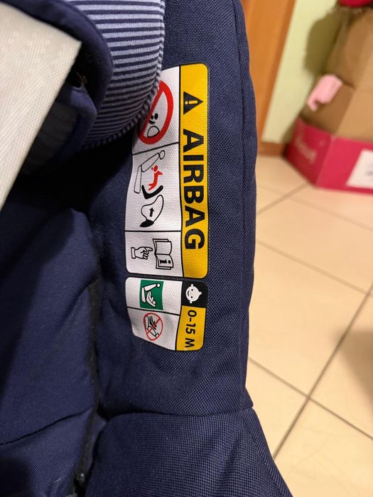 Fotelik maxi Cosi Pearl basa 2 way fix