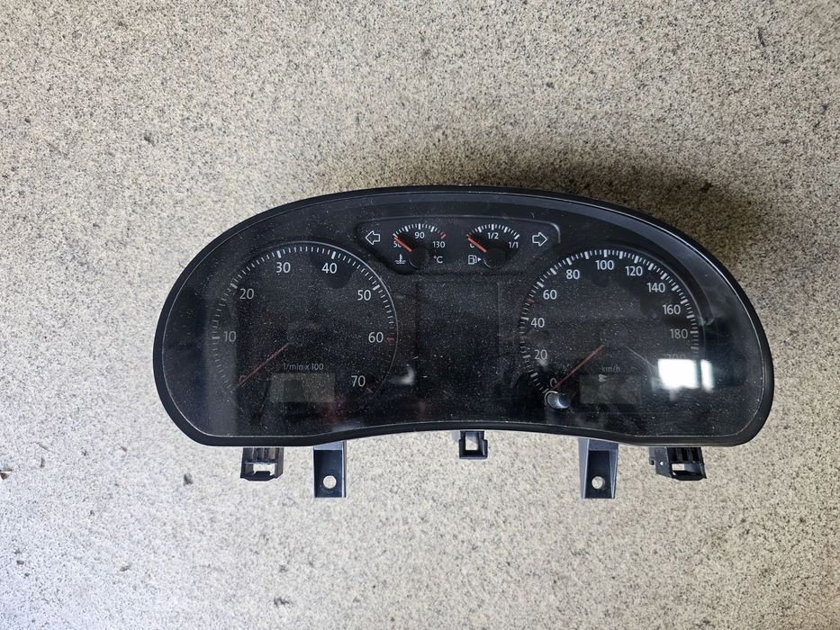 Licznik zegary 6Q0920823F Volkswagen Polo 9N