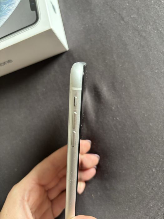 Iphone XR.   64GB