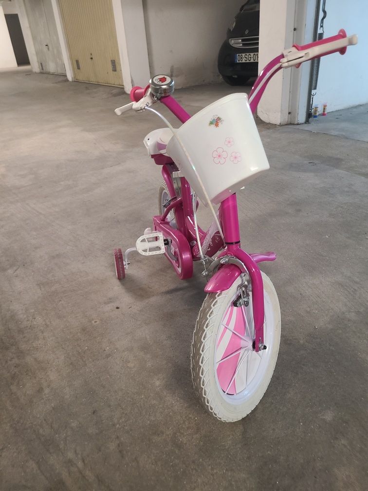 Vendo bicicleta de criança com rodinhas