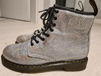 Glany Dr. Martens