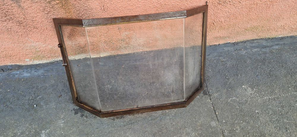 Drzwi kominkowe używane