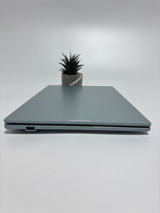 ASUS VivoBook Go E1504GAB | 8 ядер та 8 потоків