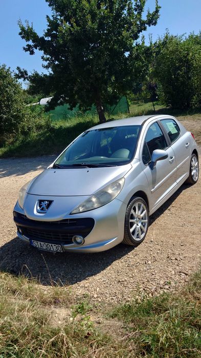 Peugeot 207 1.6 HDI  2009rok 5 drzwi klimatyzacja