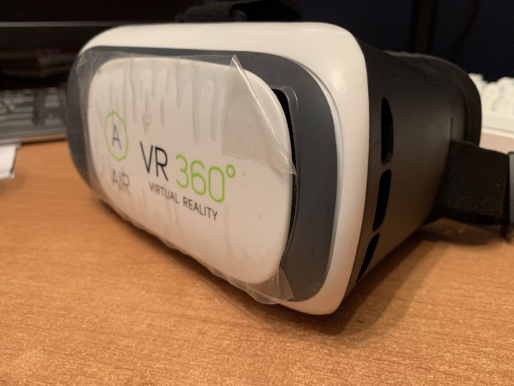 VR для телефона проностью новый!