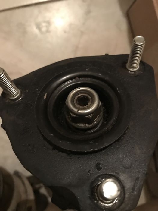 Амортизатор kyb ford mondeo 3 с опорами и поворотными передние задние