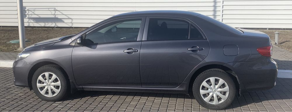 Toyota corolla 2012 рік газ/бензин 1.33л