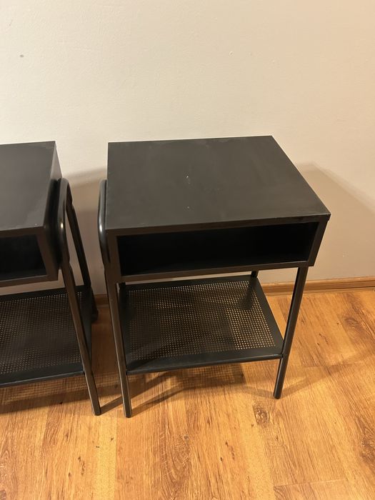 Czarne szafki nocne