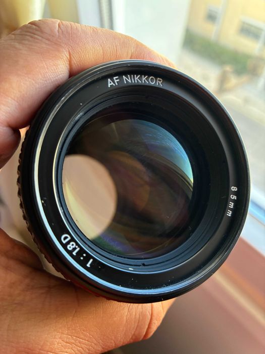 Objetiva Nikon AF Nikkor 85mm f1.8 D