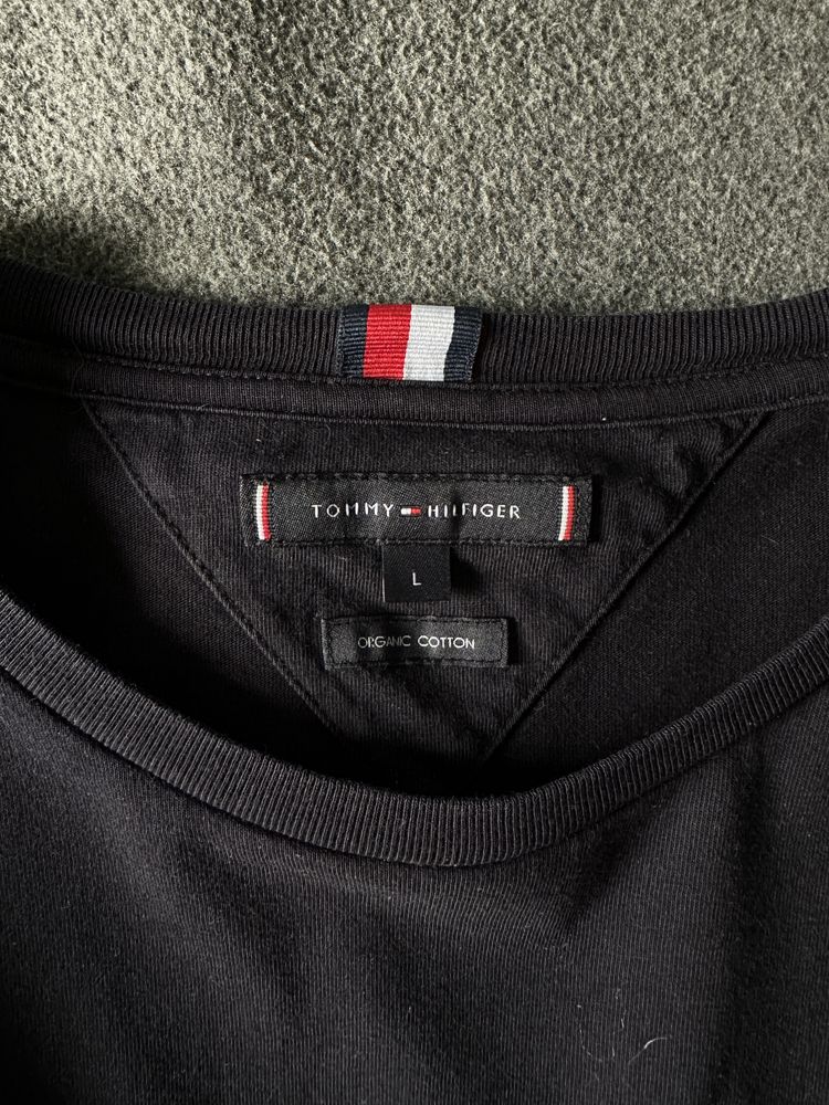 Футболка Tommy Hilfiger