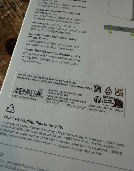 Capa iphone 17 pro original techWoven Case Purple