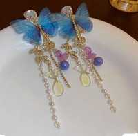 Женские сережки с бабочками