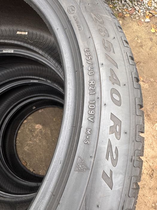 Зимові шини 285 40 r21 Pirelli