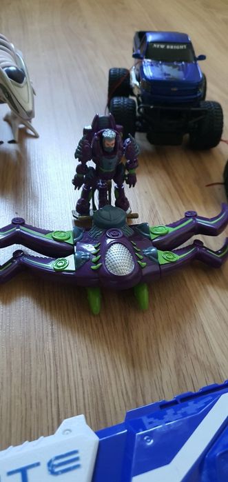 Пакет іграшок машини д/у, Nerf, динозаври