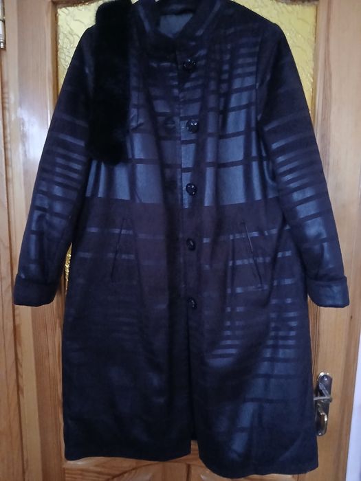 Зимовий жіночий плащ