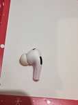 Продам один навушник airpods pro 2 лівий все працює