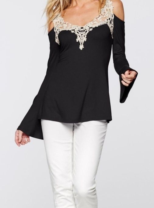 Nowa - fajna bluzka odkryte ramiona z koronką s, m