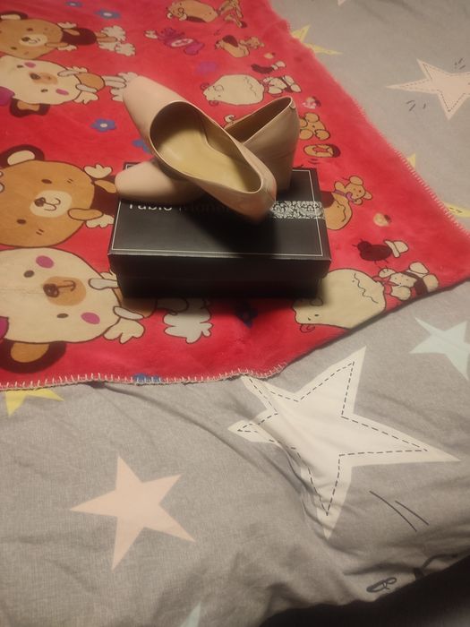 Продаю туфли лаковые