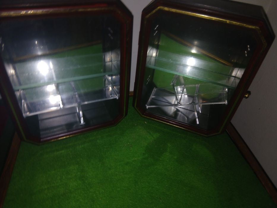 Expositor para minitura  por 9 € cada