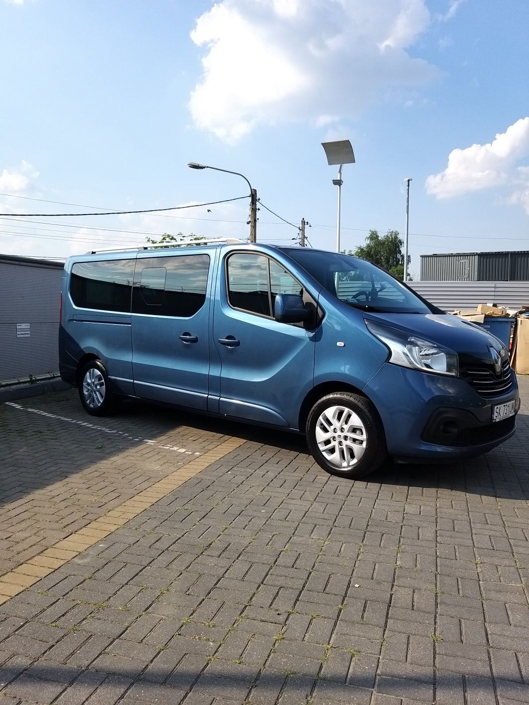 Wynajem bus 9 os Renault Trafic