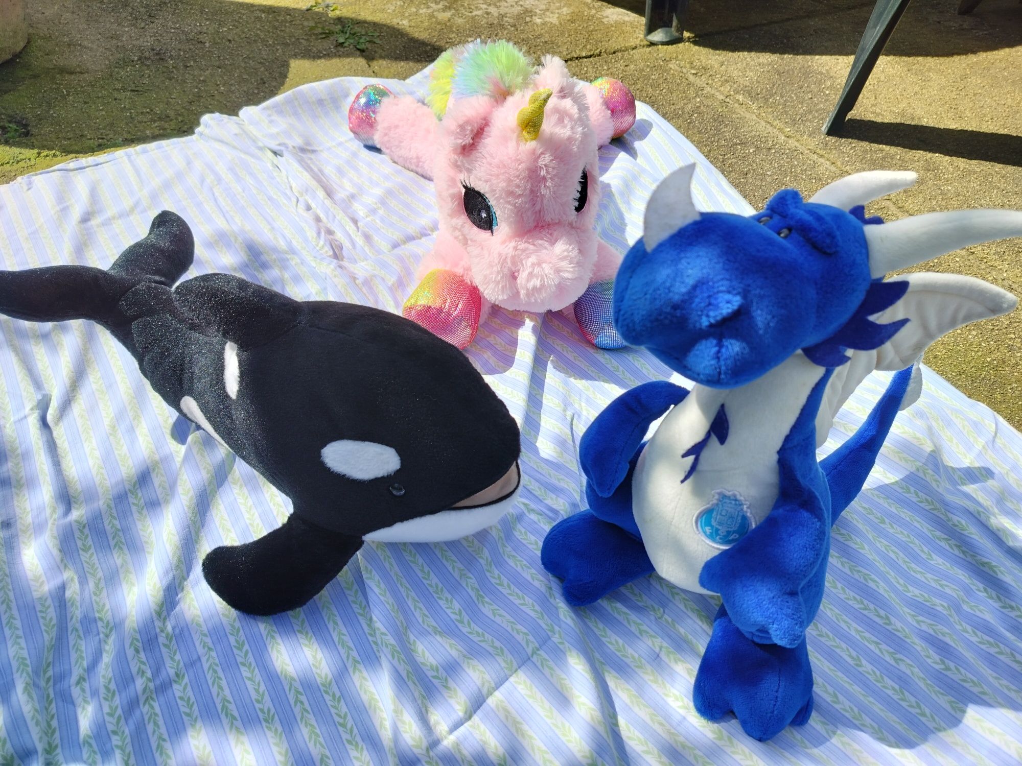 Peluches muito limpos,fofinhos e dois são de veludo