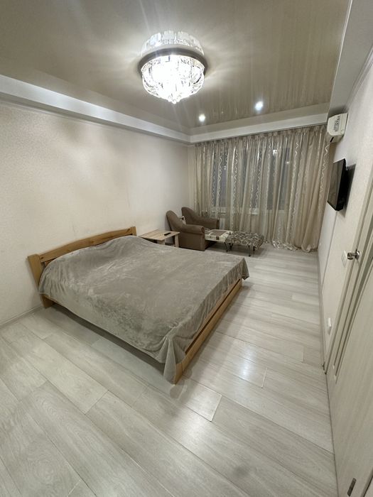 Посуточно ЦЕНТР Малый рынок 1комн люкс подобово центр малий