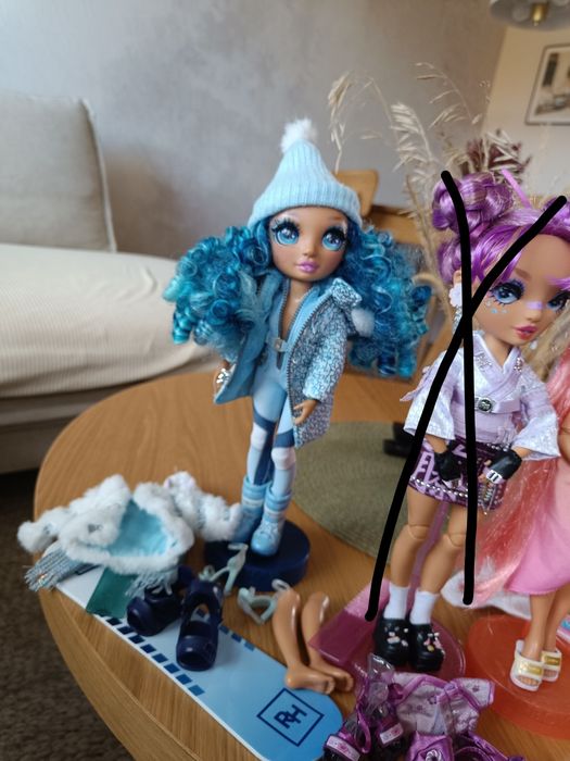 Rainbow High zestaw 4 lalek plus garderoba