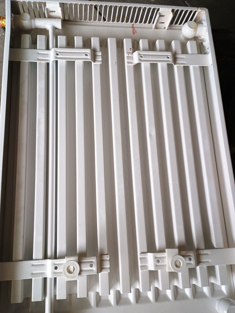 Grzejnik biały 600/400 perfekt system