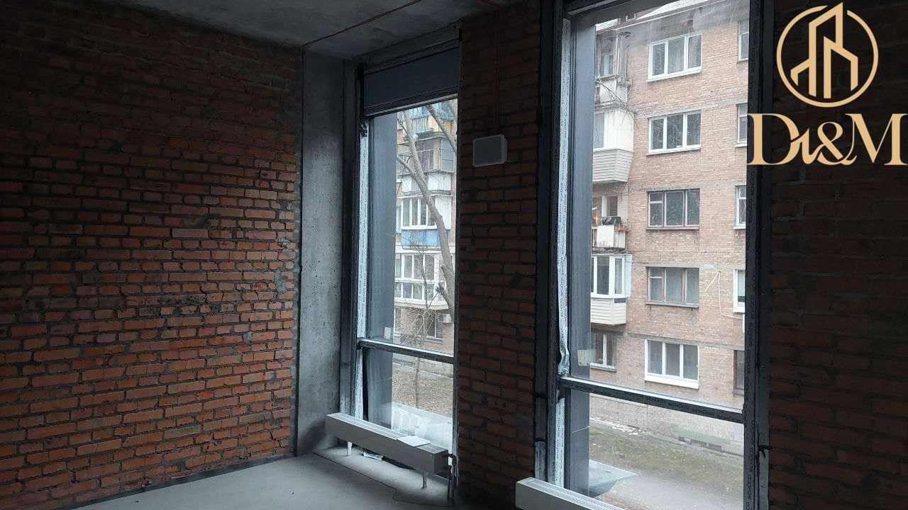 БЕЗ % Оренда Комерційного Приміщення - 71.3 м² , в TRIIINITY.
