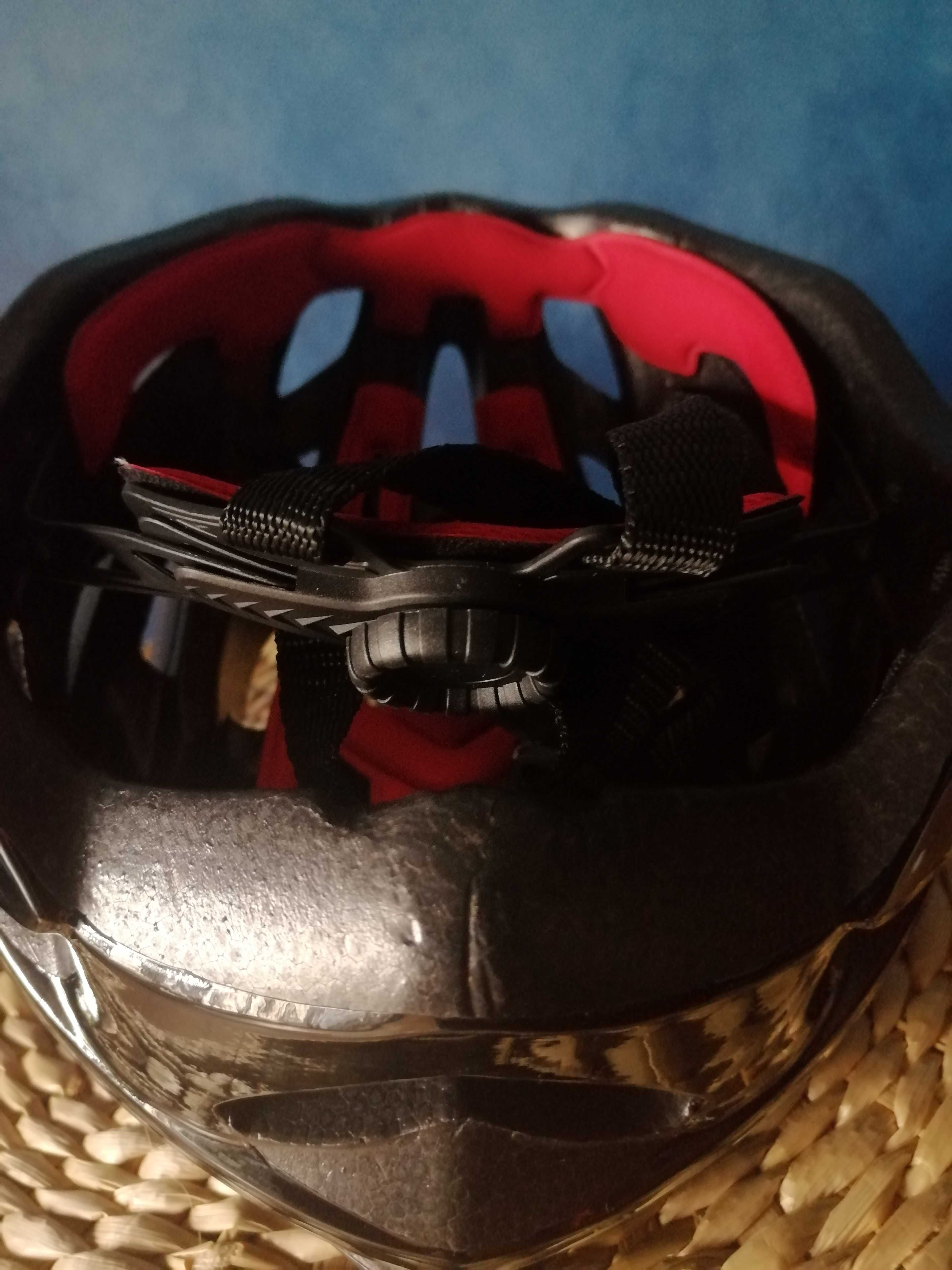 Kask Rowerowy Queshark M/L regulowany nieużywany