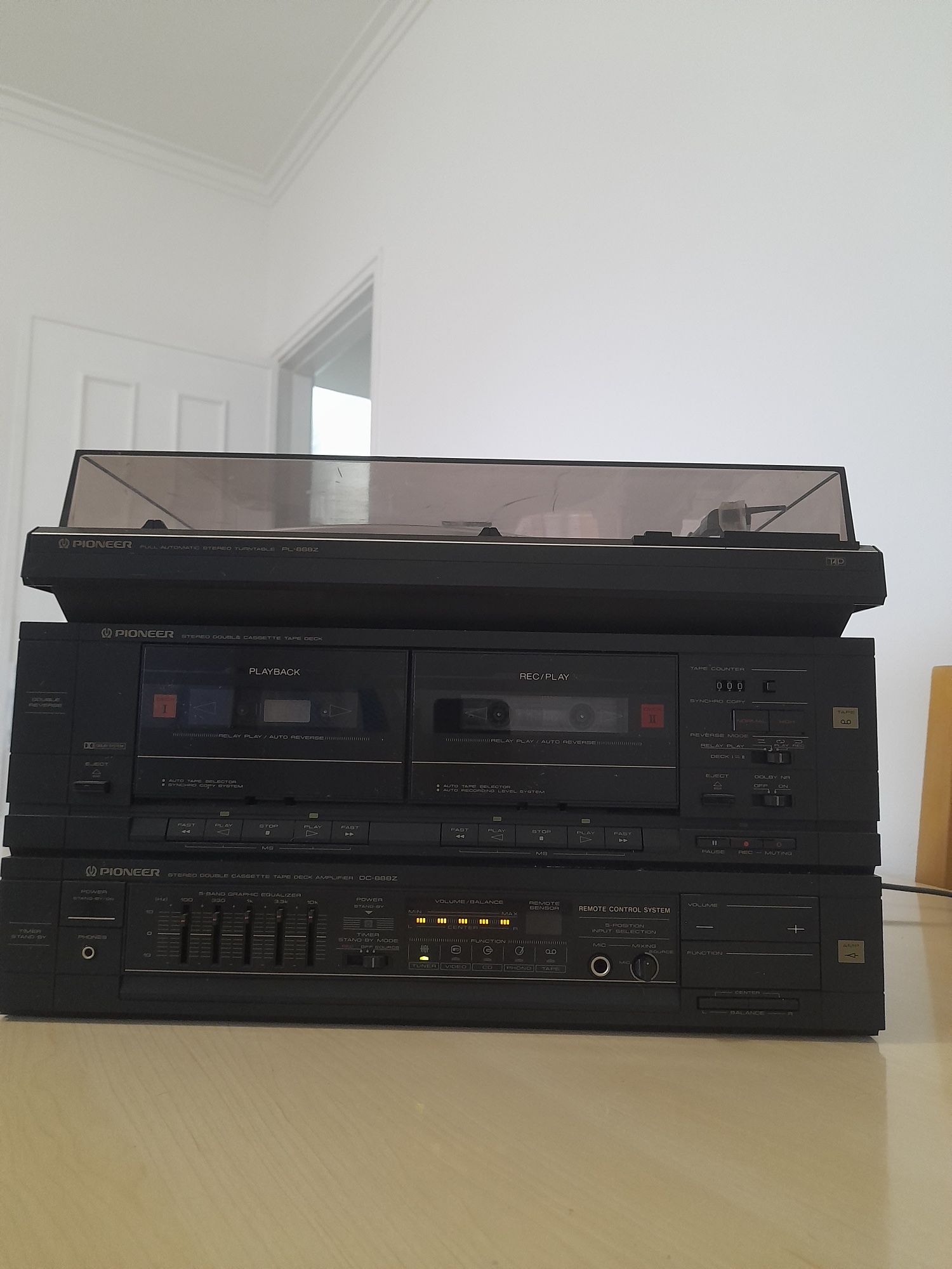 Pioneer Full automatic stereo turntable PL888z