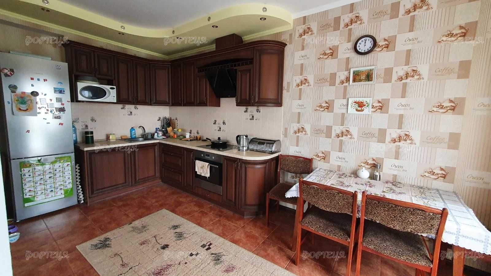 Продажа дома в Подгородном с гаражом на два авто
