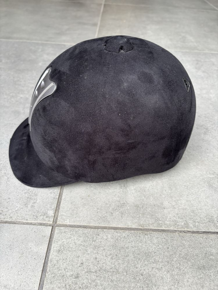 Kask do iazdy konnej jak nowy zamszowy