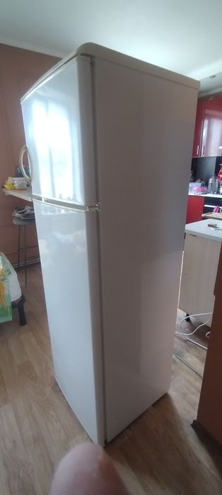Холодильник Snaige FR 275