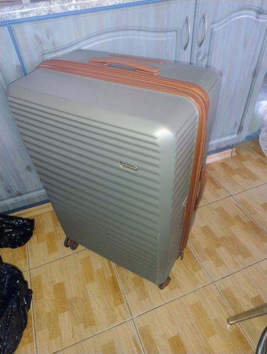 Walizka podróżna 75x50x31