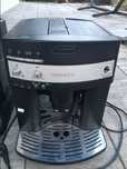 Ekspres do kawy DeLonghi Magnifica ESAM 3000.B czarny