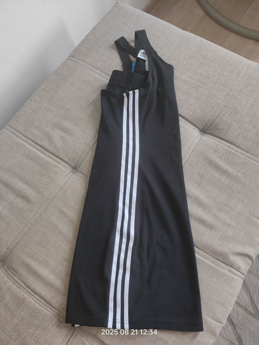 Nowa sukienka Adidas rozmiar 40
