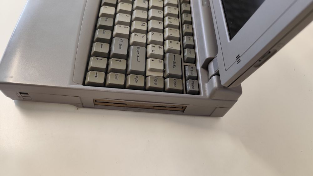 ноутбук Toshiba Satellite 100CS ретробук Тошиба сателіт PA1217 e