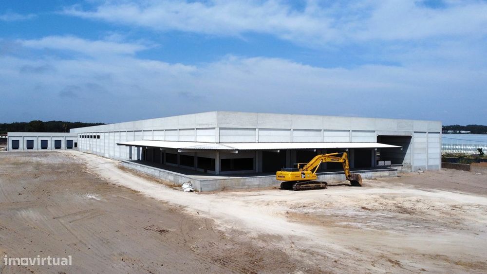 Armazém sito em Brejenjas - Torres Vedras