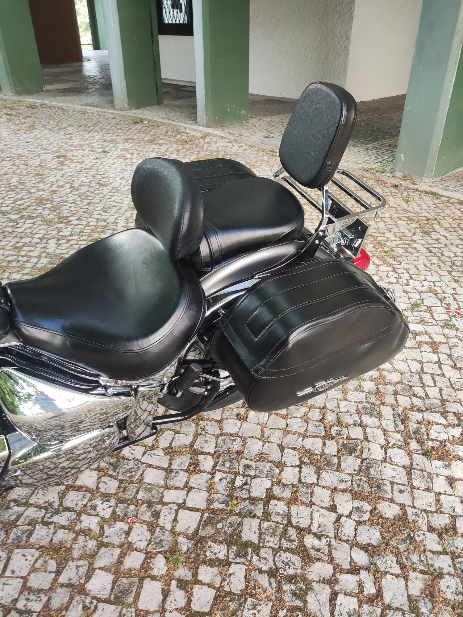 Suzuki Intruder VL800