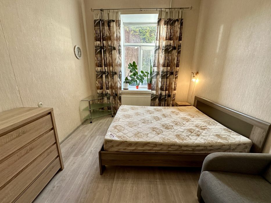 Оренда 2к 42 м2 Набережно Хрещатицька 7 Поділ Поштова метро 5 хв